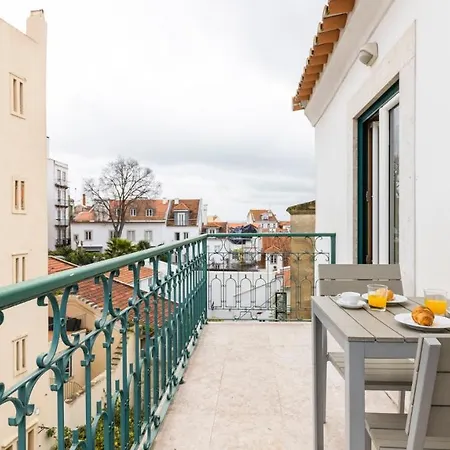 Plum Guide - Majestic Mellow Lisboa